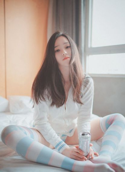 劳斯莱斯娇娃_4K神马影院在线