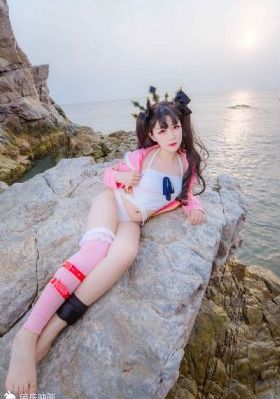 人妻短裙丝袜美腿扛起来挺进视频_BD国语电影完整版